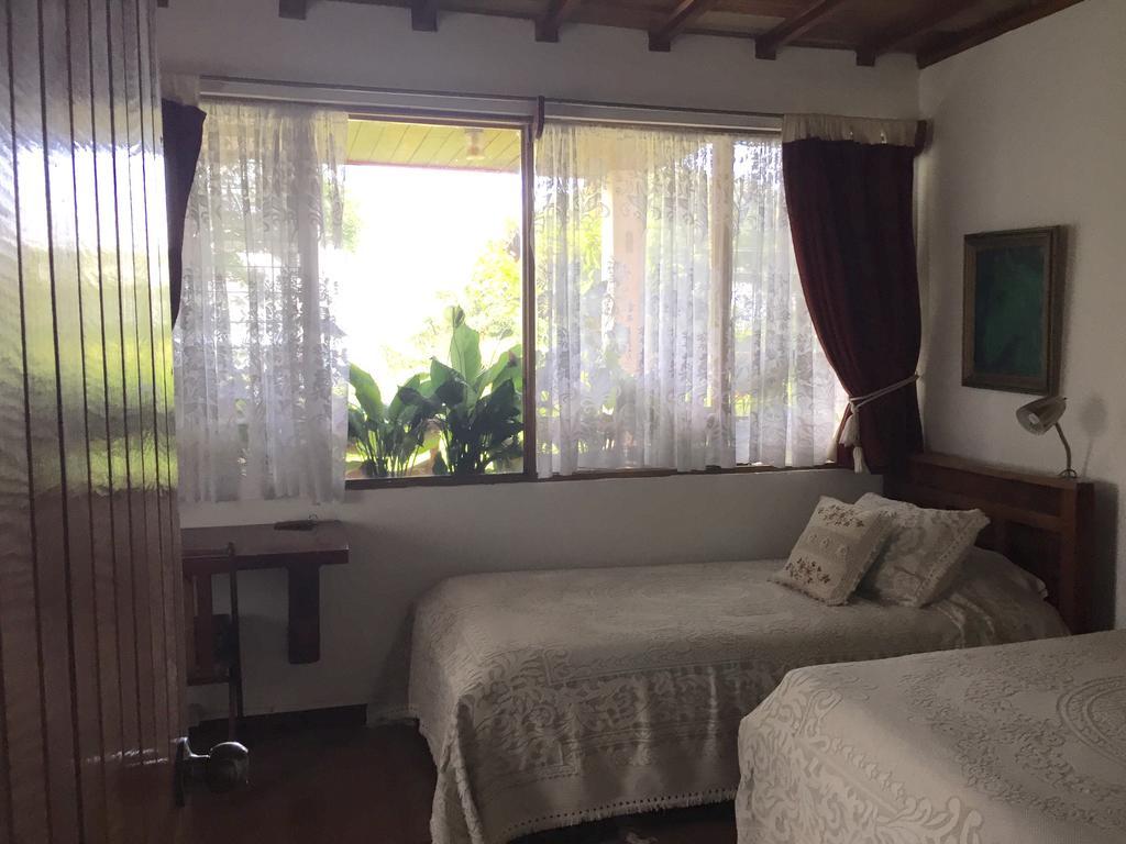 Chalet Nicholas Bed & Breakfast Nuevo Arenal Exterior photo