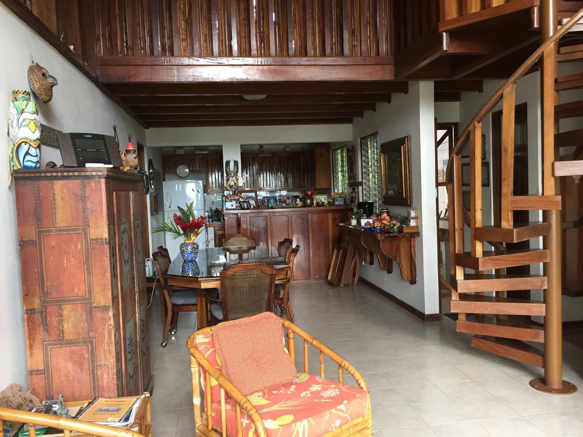 Chalet Nicholas Bed & Breakfast Nuevo Arenal Exterior photo